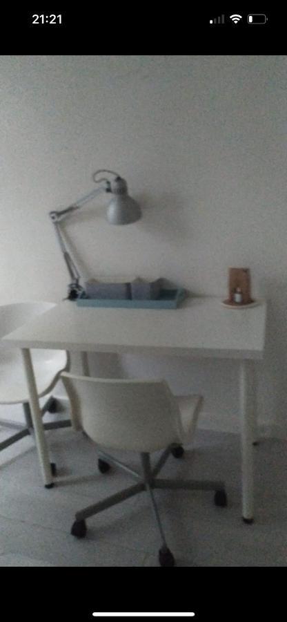 Bed and Breakfast Se: 13A Rue Des Touleuses Pourpre Cergy Exterior foto