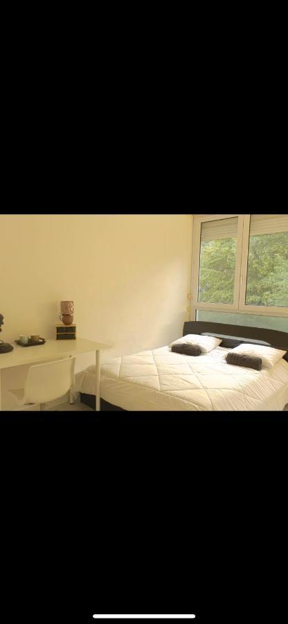 Bed and Breakfast Se: 13A Rue Des Touleuses Pourpre Cergy Exterior foto